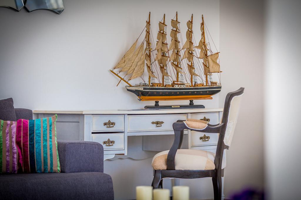 Holiday Home White House โปดสตรานา ภายนอก รูปภาพ